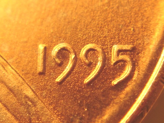 1995-Lincoln-Memorial-Cent-Trail-By-Bottom-Of--L-&-Doubling-On-E-?